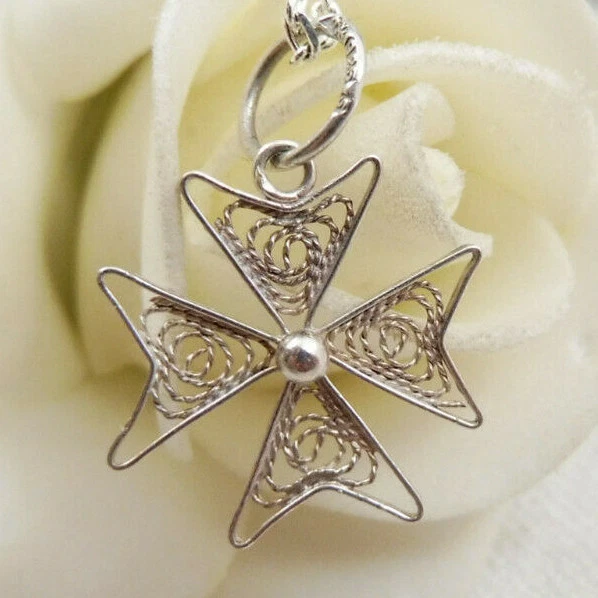 925 Solid Sterling Silver Filigree Maltese Cross Pendant 925 Silver Chain 46cm