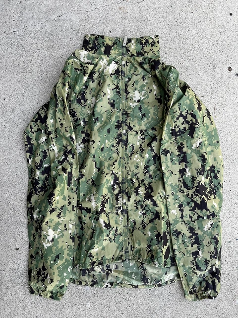New Patagonia AOR2 PCU Level 4 Jacket XL Long. No Hood. New Patagonia AOR2 PCU Level 4 Jacket XL Long. No Hood.