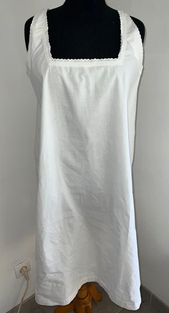 Ancienne chemise de jour / nuit en coton, feston  brodé  époque 1900