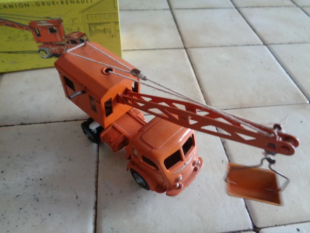CIJ FRANCE. CAMION grue RENAULT. REF: 3/81. + Boite. EUR 268,00 - FR