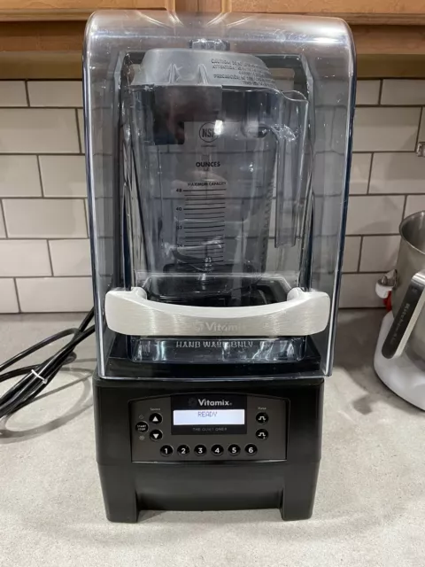 Vitamix The Quiet One 36019-ABAB (VM0145) blender with 48oz container Never Used