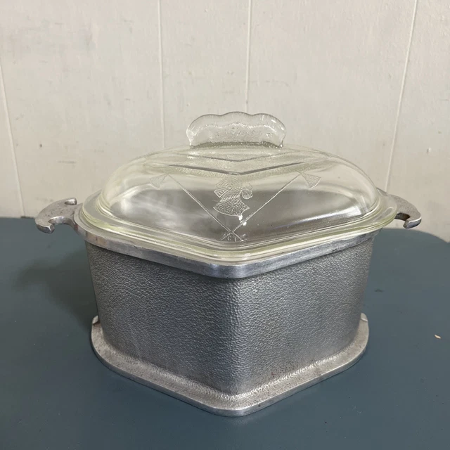 VTG GUARDIAN SERVICE Hammered Aluminum Roaster Triangular Glass Lid