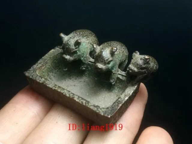 Collection Chinese Old Bronze Carving Lovely Pig Pendant Paperweight Decoration