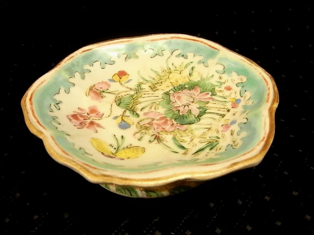 Ancien Ravier Coupe Piedouche Porcelaine Asiatique Chine China Cachet Cire Rouge