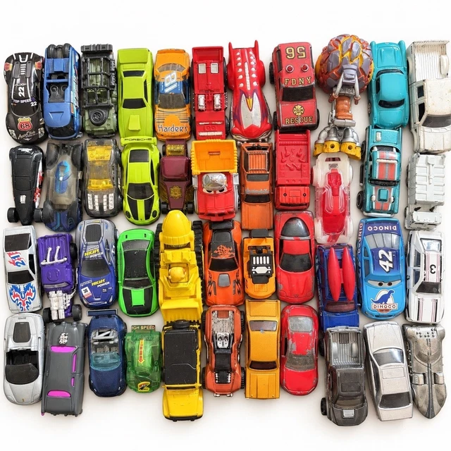 トミカ -イオン-トイザらス-初回特別仕様-ミニカー10台 セット Collections, lots, Véhicules miniatures, Jouets et jeux - PicClick FR