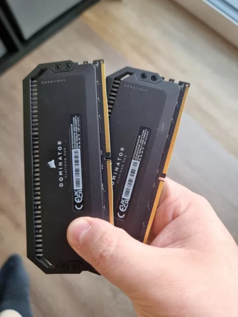 Corsair Dominator Platinum 32GB (2x16GB) DDR5 RGB 6200 MHz CL36