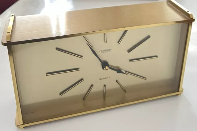 Vintage Pallas Heges Quartz Uhr / Buffet / Tisch /Kamin. Uhr Messing Top Zustand