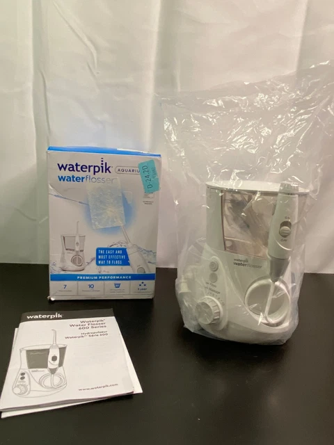 Hilo de agua Waterpik Aquarius blanco múltiples puntas y ajustes de presión