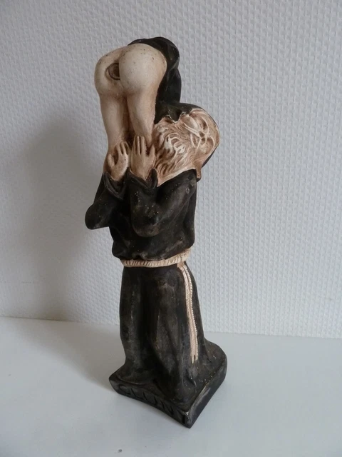 Etrange statue en platre Gargouille Moine Portant Nonne Scatologie 19eme