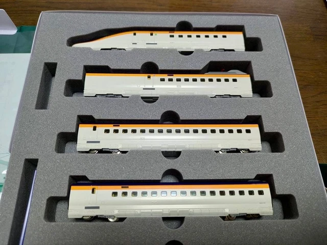 kato-10-2050-e8-series-shinkansen-tsubasa-7-car-set-japan-166-73
