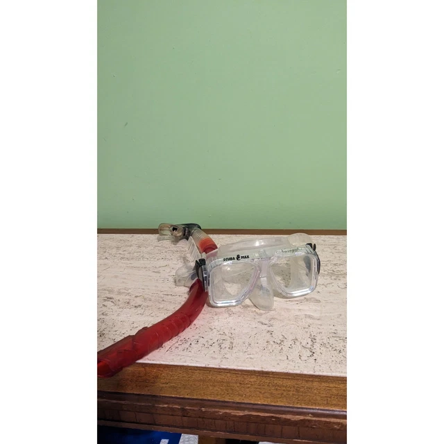 Scuba Max Navigator Red Snorkle & Goggles