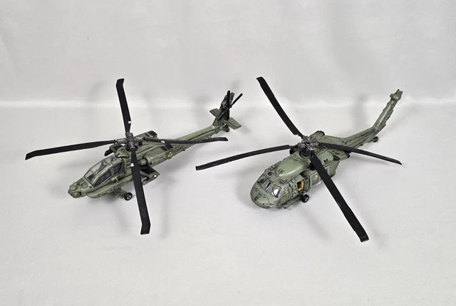 UNIMAX FORCES OF Valor 1:72 US UH-60 Black Hawk + AH-64A Apache