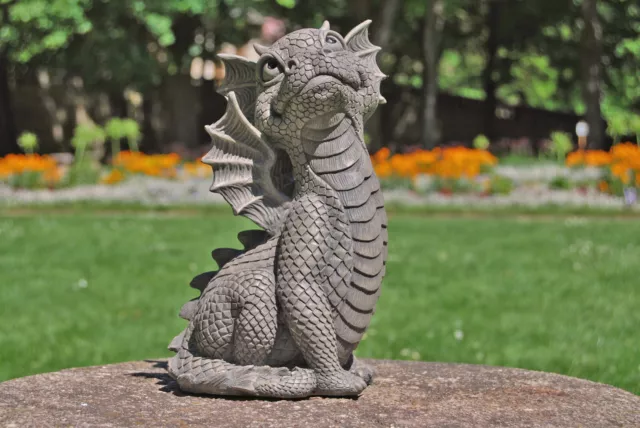 Gartenfigur Gartendrache - Modell Himmelblick - Fantasy Figur Deko Drache Garten