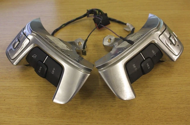 genuine-ford-mondeo-mk4-steering-wheel-cruise-control-buttons-2010