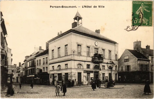 CPA Beaumont s Oise L'Hotel de Ville FRANCE (1309463)