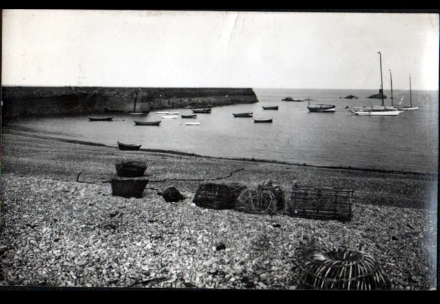 OMONVILLE-la-ROGUE (50) SAILBOAT, BOATS & PECHEUR NETS in 1952