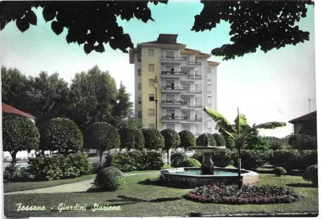 CARTOLINA DI CUNEO ,FOSSANO - GIARDINI STAZIONE viaggiata 1968