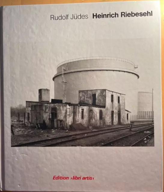 Jüdes, Rudolf: Heinrich Riebesehl. Monographie edition libri artis 1986.