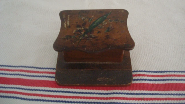 Porte-boîte à Allumettes Ancien En Bois Sculpté Chat - Art Populaire, Occasion, Décoration Vintage