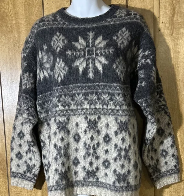 VTG Woolrich Wool crew neck Sweater Women’s  Gray Snowflake Pullover Medium