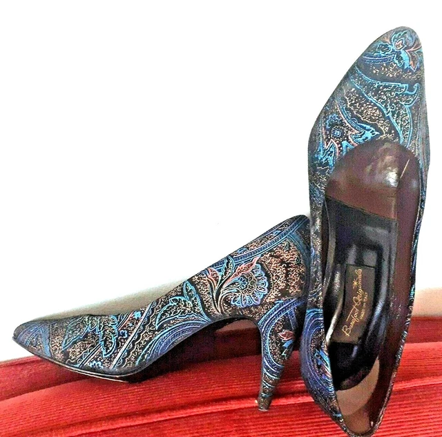 Vintage Satin leather Shoes Barefoot original Made Italy Sz 8 1/2M Preowned Used