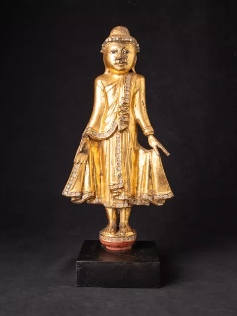 Antique wooden Burmese Mandalay Buddha from Burma, 19th century