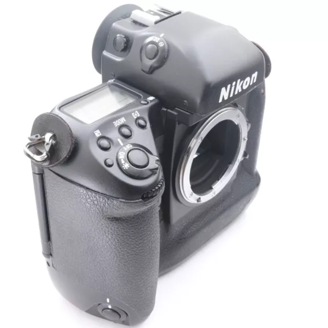 Nikon F5 35 mm SLR Cámara Cuerpo "Near Mint" 3103728 - Negro Sólo de Japón 2