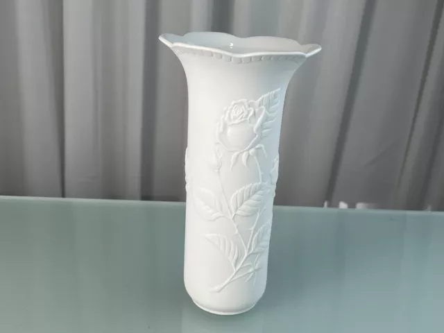 Emperor Porcelain Vase 23,5 Cm. 1 Choice - Top Condition