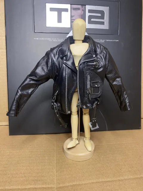 1/6 Hot Toys DX10 Terminator T-800 jacket for Action Figure