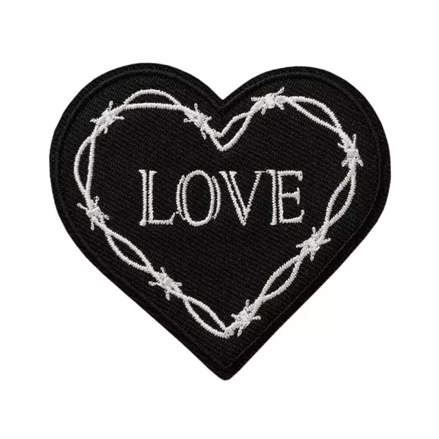 Bügelbild Applikation Aufnäher Patch Flicken Love Herz schwarz 6,0 x 6,6 cm