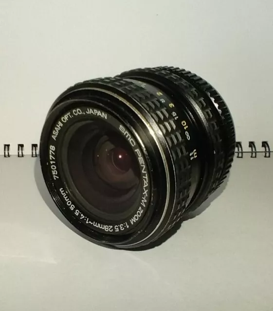 Pentax SMC Pentax-M 28-50mm f/3.5-4.5 Wide Angle Zoom Lens PK mount.