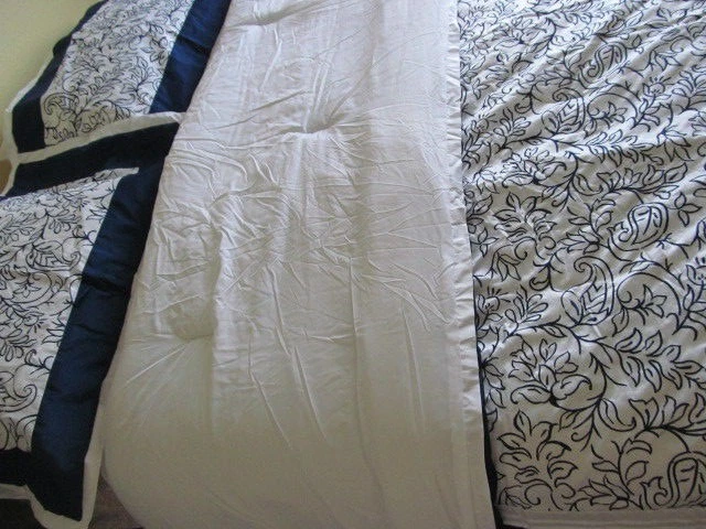 Samantha Brown Blue & White 6 Pc Floral Print Cal King Comforter Set - New 3