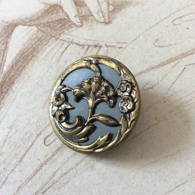Bouton Ancien Métal  Fleurs 28 mm Art Nouveau 1900