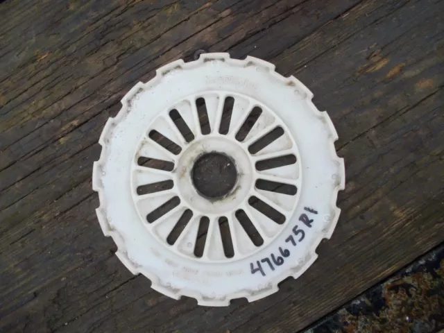1) McCormick Farmall IH Planter ORIGINAL seed Plastic plate 476675R1