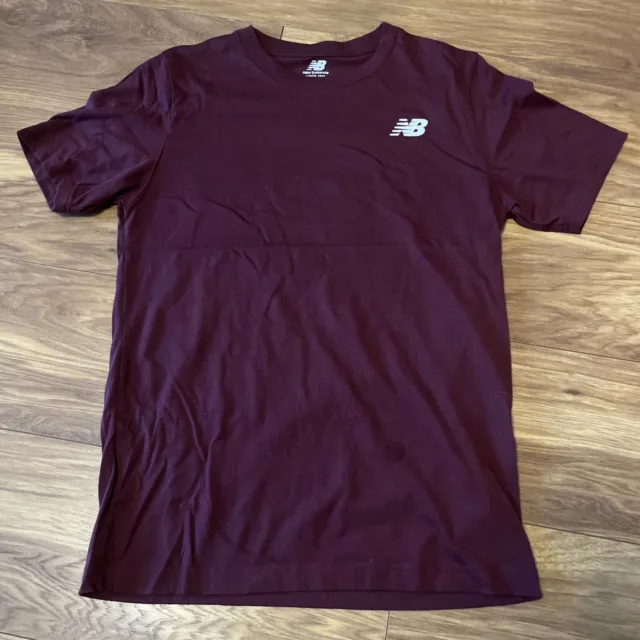 New Balance Mens Burgundy Short Sleeve T-shirt Size M