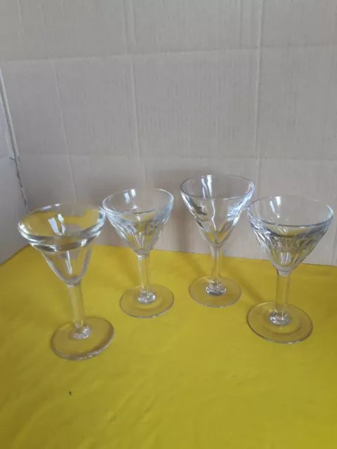 Lot De 4 Anciens Verres A Pied De Bistrot