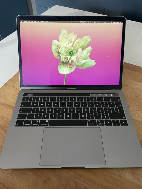 MacBook Pro fine 2019 13,3"" 8 GB 2133 MZ Touchbar Touch ID 1,4 GHz Intel Core i5