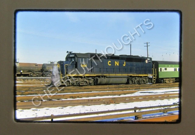 Original '74 Kodachrome Slide CNJ Jersey Central 3681 GP40P Newark, NJ     37N10