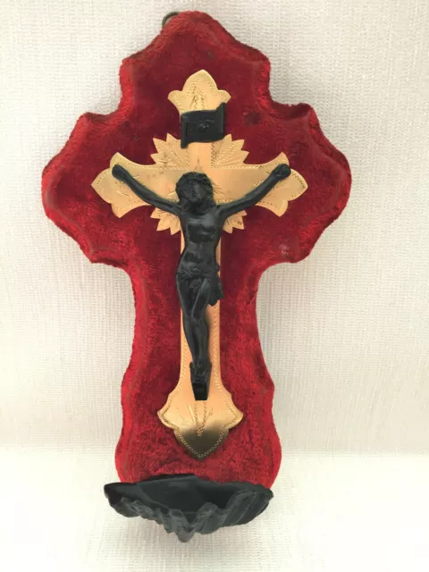 OBJET DE CULTE ANCIEN CRUCIFIX PORTE CHRIST BÉNITIER ATYPIQUE VELOURS XIXe ART