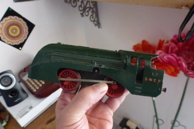 LR LOUIS ROUSSY - TRAIN - O - PIECE / PART - CARROSSERIE LOCOMOTIVE BODY - 020