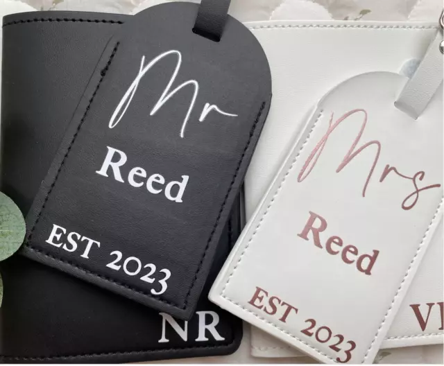 Juego de etiquetas de equipaje personalizadas y cubierta de pasaporte Mr. Mrs. | Boda de novia y novio