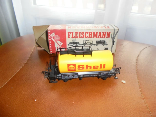 Wagon citerne FLEISCHMANN ref. 955410F - Le Hangar A Locos