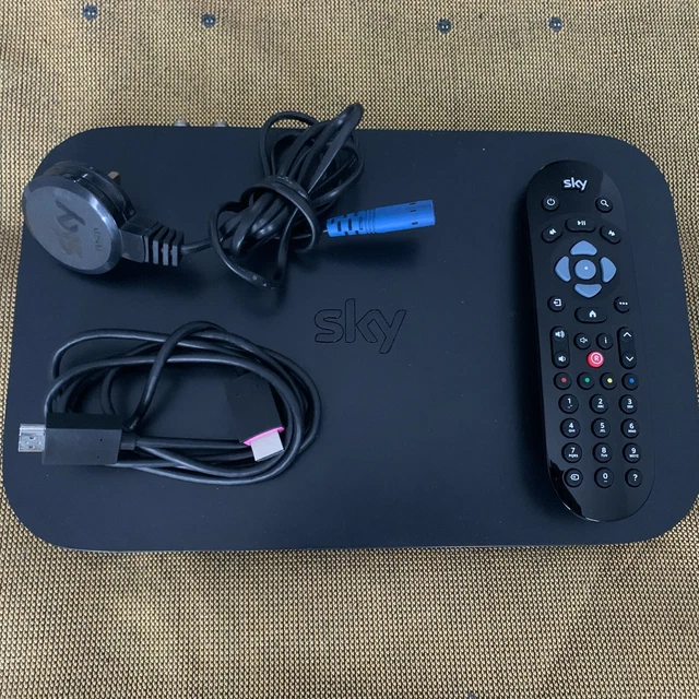 SKY Q 1TB TV Box With Power Lead, Remote & HDMI Cable £89.99 PicClick UK