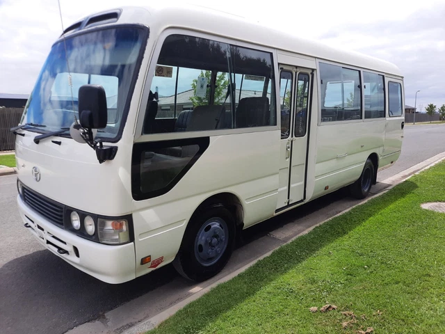 Toyota Coaster Bus 2001
