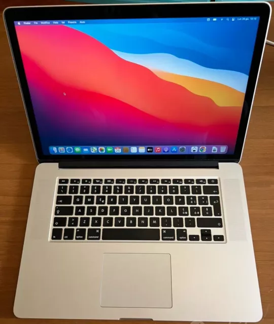 Macbook Pro 15”, A1398 (mid 2015) 16 GB Ram, 256 GB SSD, intel i7 - Quad Core