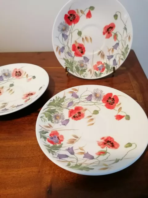 3 soucoupes ENGLISH MEADOW by ROY KIRCKAM