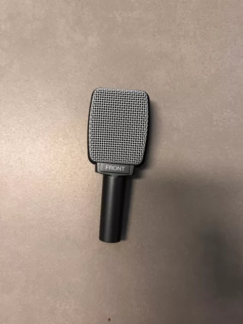 SENNHEISER E 606 dynamisches Mikrofon