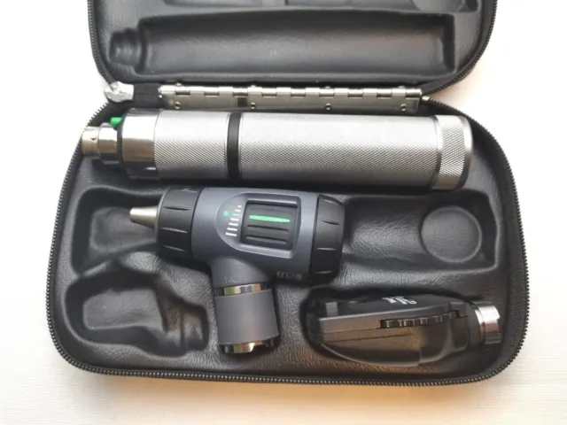 Welch Allyn Macroview Otoscope / Ophthalmoscope Set
