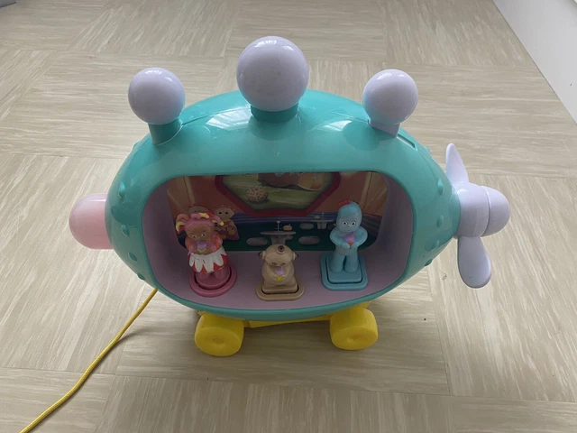 Cbeebies Pull CBEEBIES IN THE Night Garden - Moon & Me - Figure set - Baby Infant ...