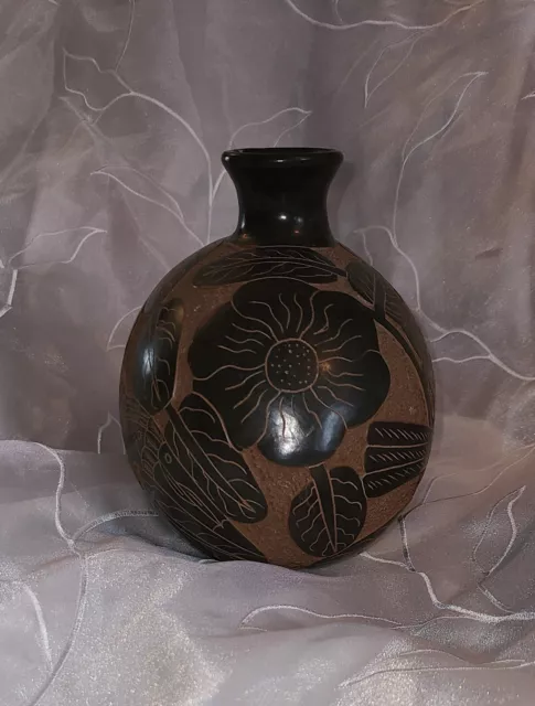 Costa Rican Carved Clay Pottery Vase of Birds & Flowers EXCELLENT CONDITION 2